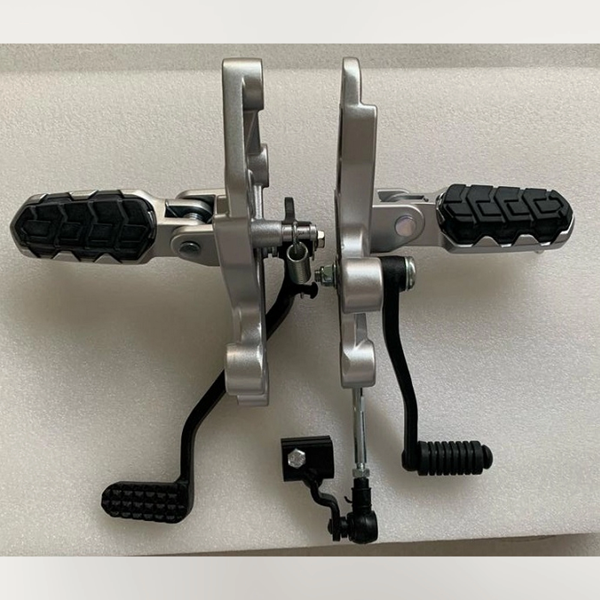 ARORA GP 250 ÖN SAĞ BASAMAK KOMPLE #GP250 - 081